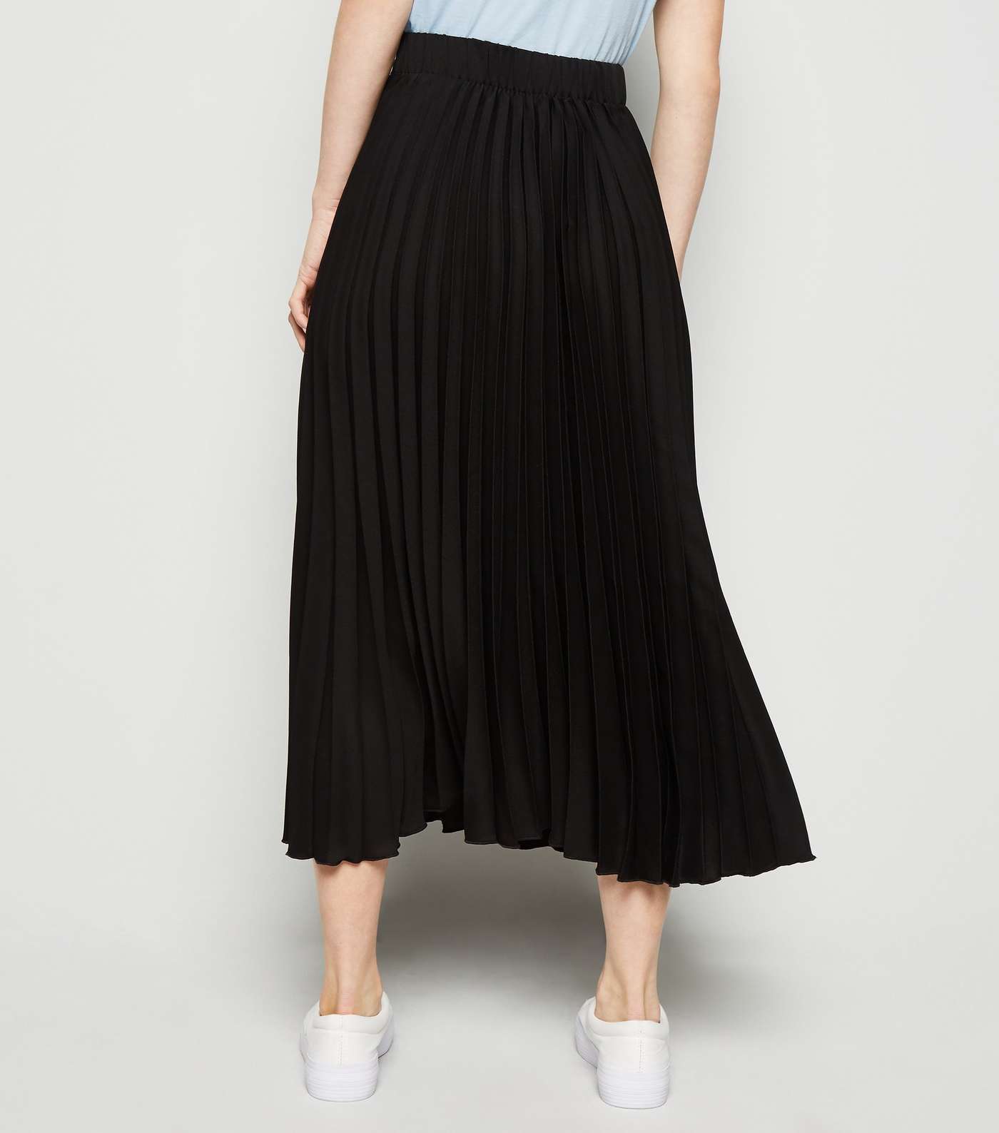 Petite Black Pleated Midi Skirt Image 3