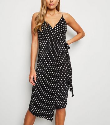 Image of Black Spot Print Plisse Midi Wrap Dress New Look