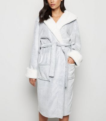 womens hooded dressing gown