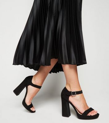 black platform block heels