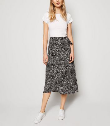 black animal print skirt