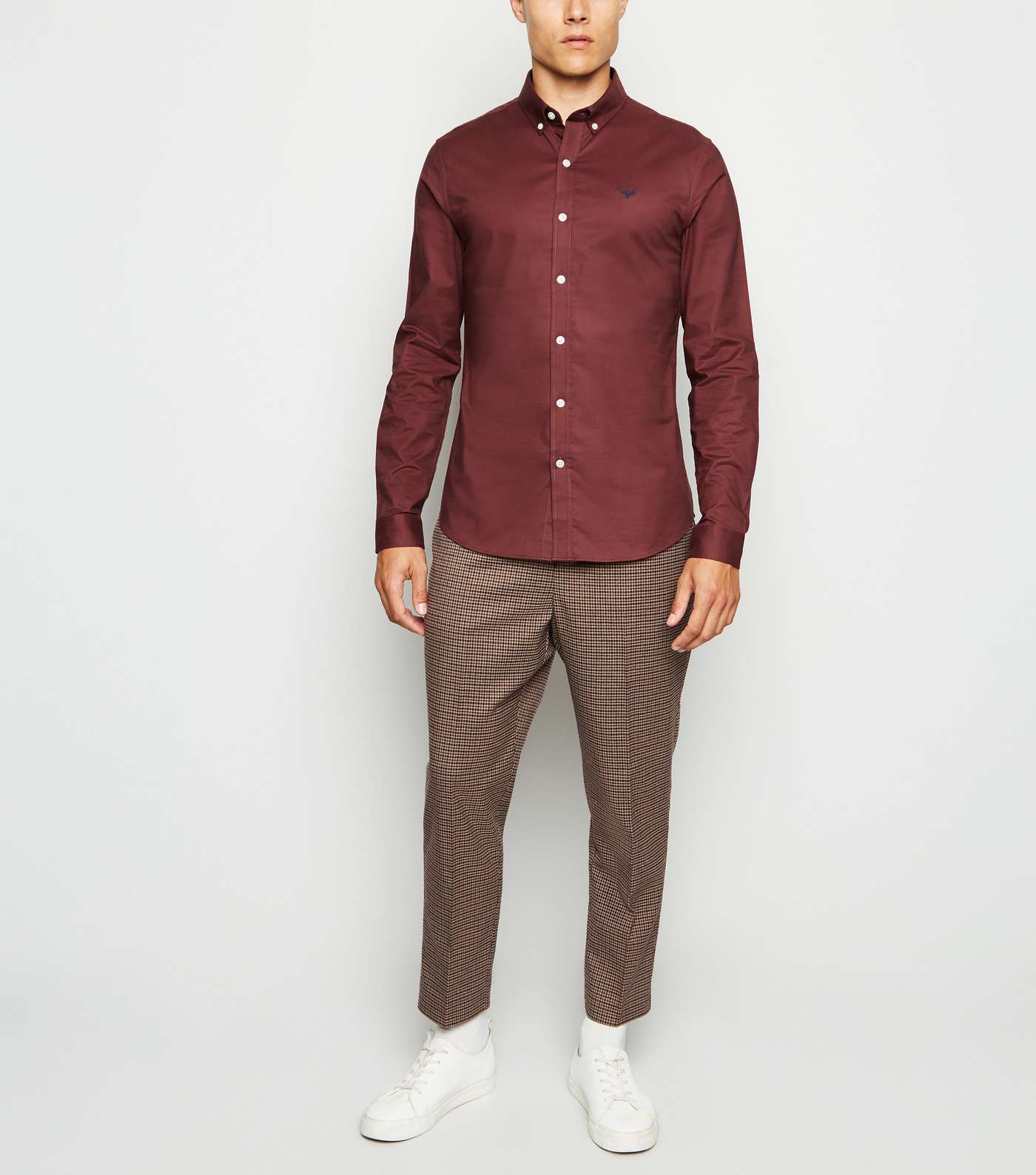 Burgundy Bee Embroidered Muscle Fit Oxford Shirt Image 2