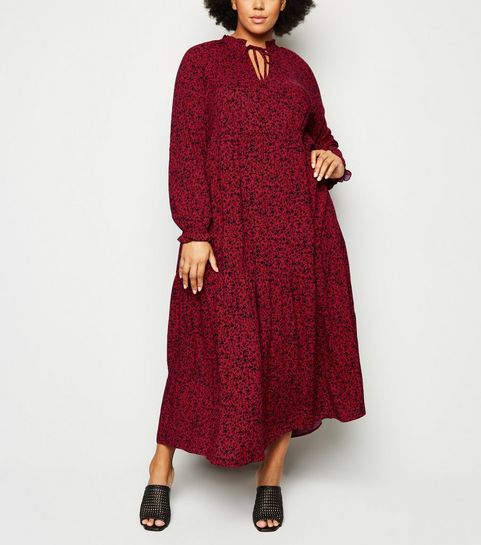 Curves - Robe longue rouge à imprimé floral et à col noué