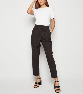 New Look belted highwaist tapered pants in stone