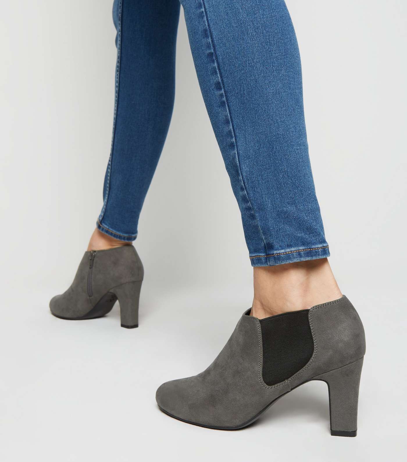 Wide Fit Grey Block Heel Chelsea Shoe Boots Image 2