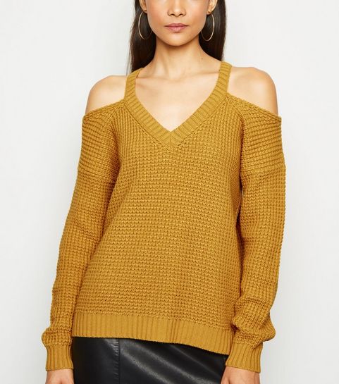Senfgelber Cold-Shoulder-Strickpullover mit Waffelmuster