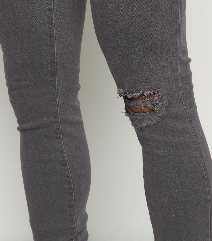 Dunkelgraue Zerrissene Skinny Jeans In Gespruhter Optik New Look