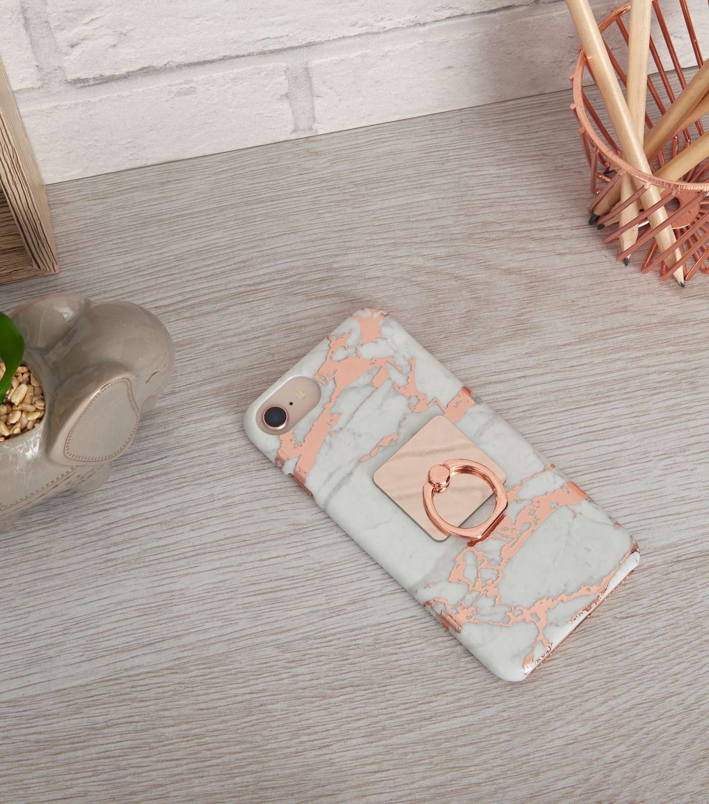 Rose Gold Marble Effect Case for iPhone 6/6s/7/8 Image 2