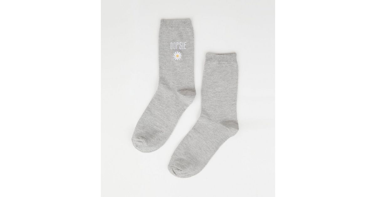 Graue Socken Mit Oopsie Daisy Slogan New Look