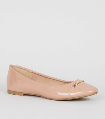 pink ballet pumps