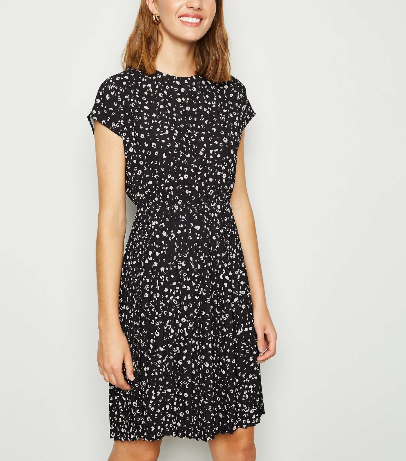 Black Leopard Print Pleated Mini Dress