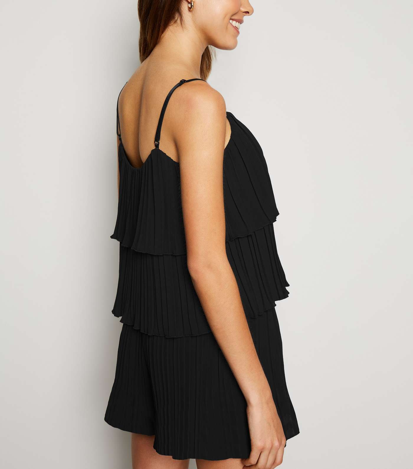 Black Pleated Tiered Cami Image 3
