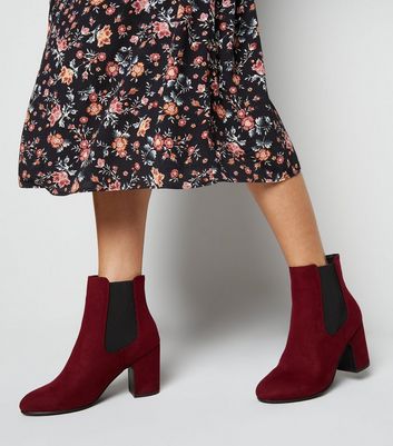 chelsea boots with lace