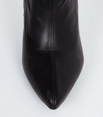 cuissardes à talons aiguilles