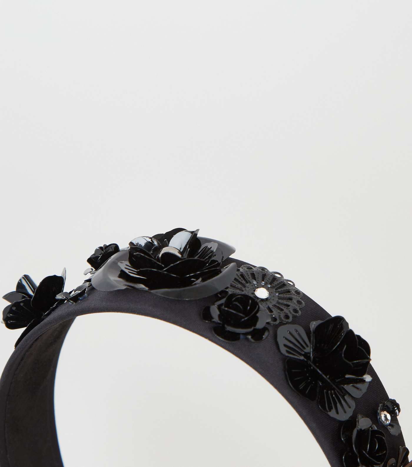 Black Flower Embellished Headband Image 3