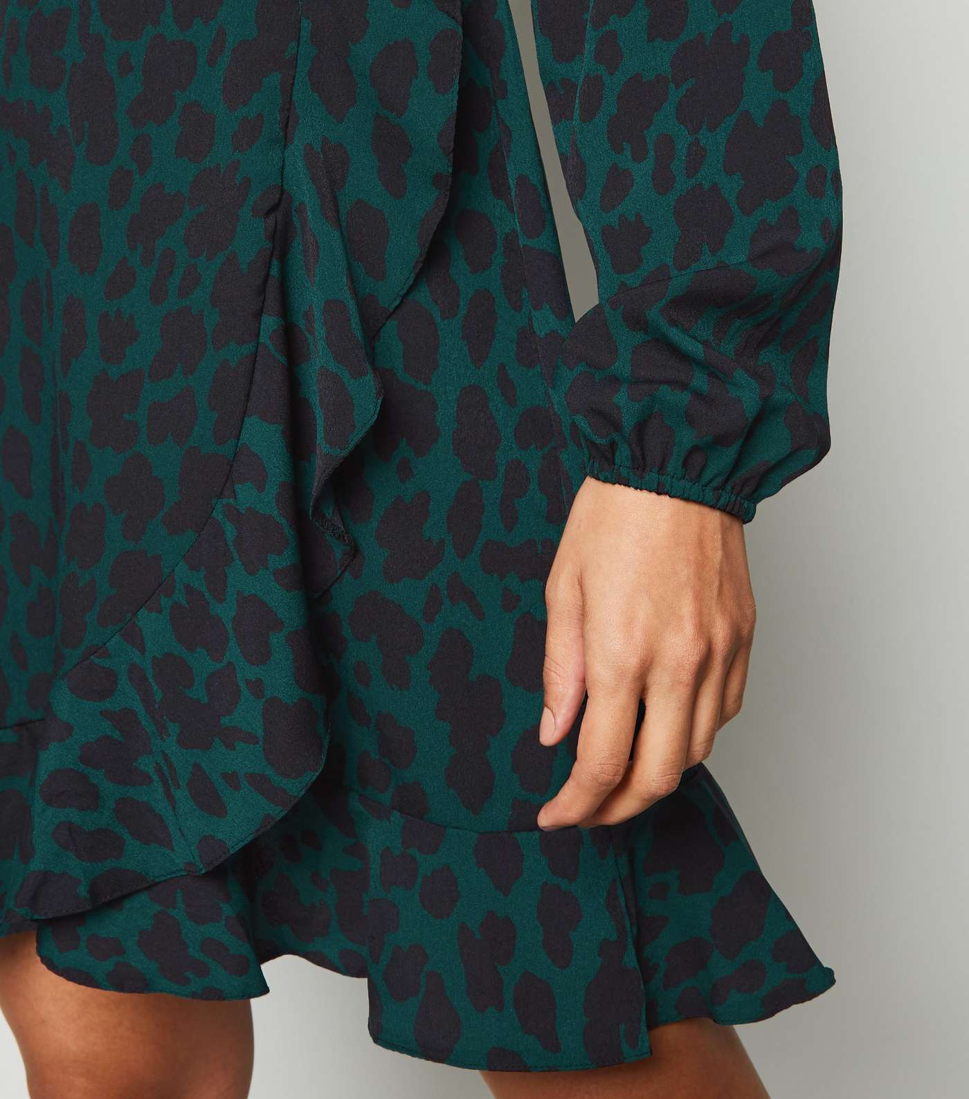 AX Paris Green Leopard Print Wrap Dress Image 2