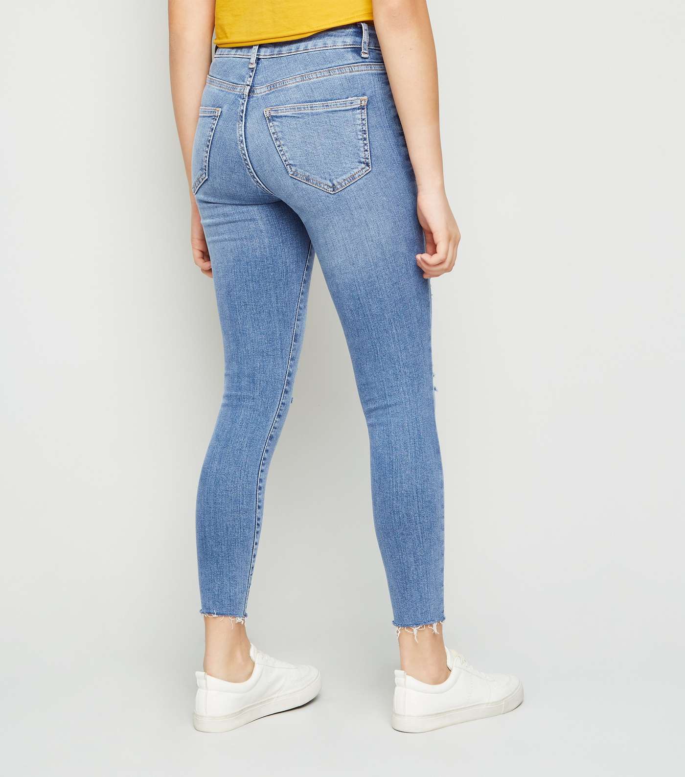 Girls Blue Ripped Frayed Hem Skinny Jeans Image 3