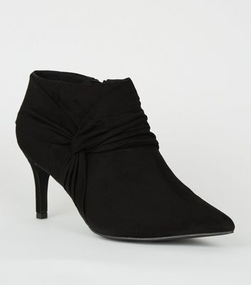 Wide Fit Black Twist Shoe Boots | New Look