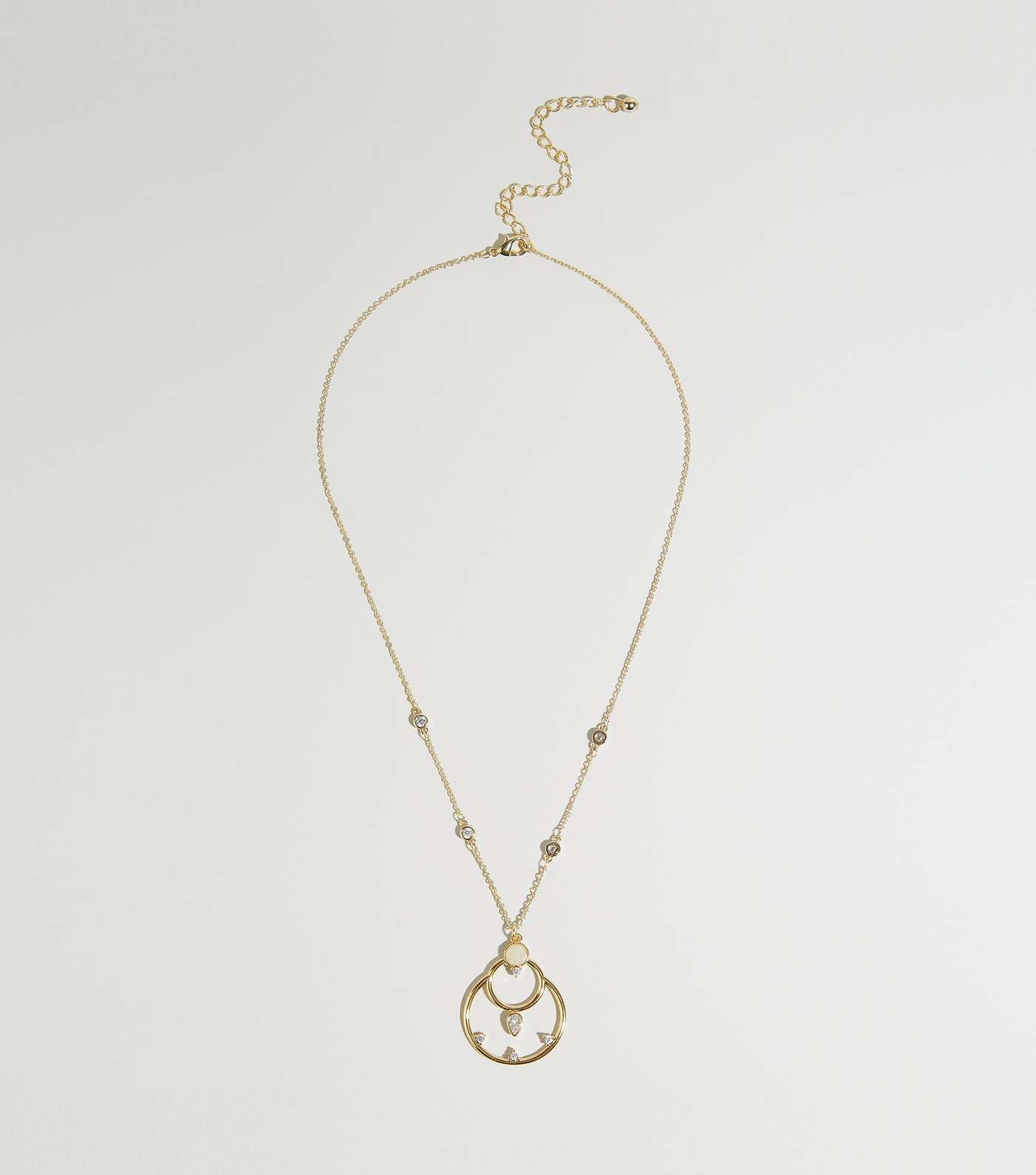 Affinity Gold Rose Quartz Circle Pendant Necklace
