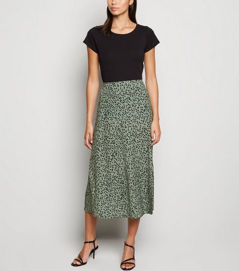 Green Spot Side Split Midi Skirt