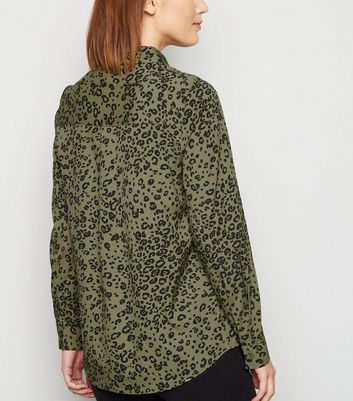 Green Leopard Print Long Sleeve Shirt 