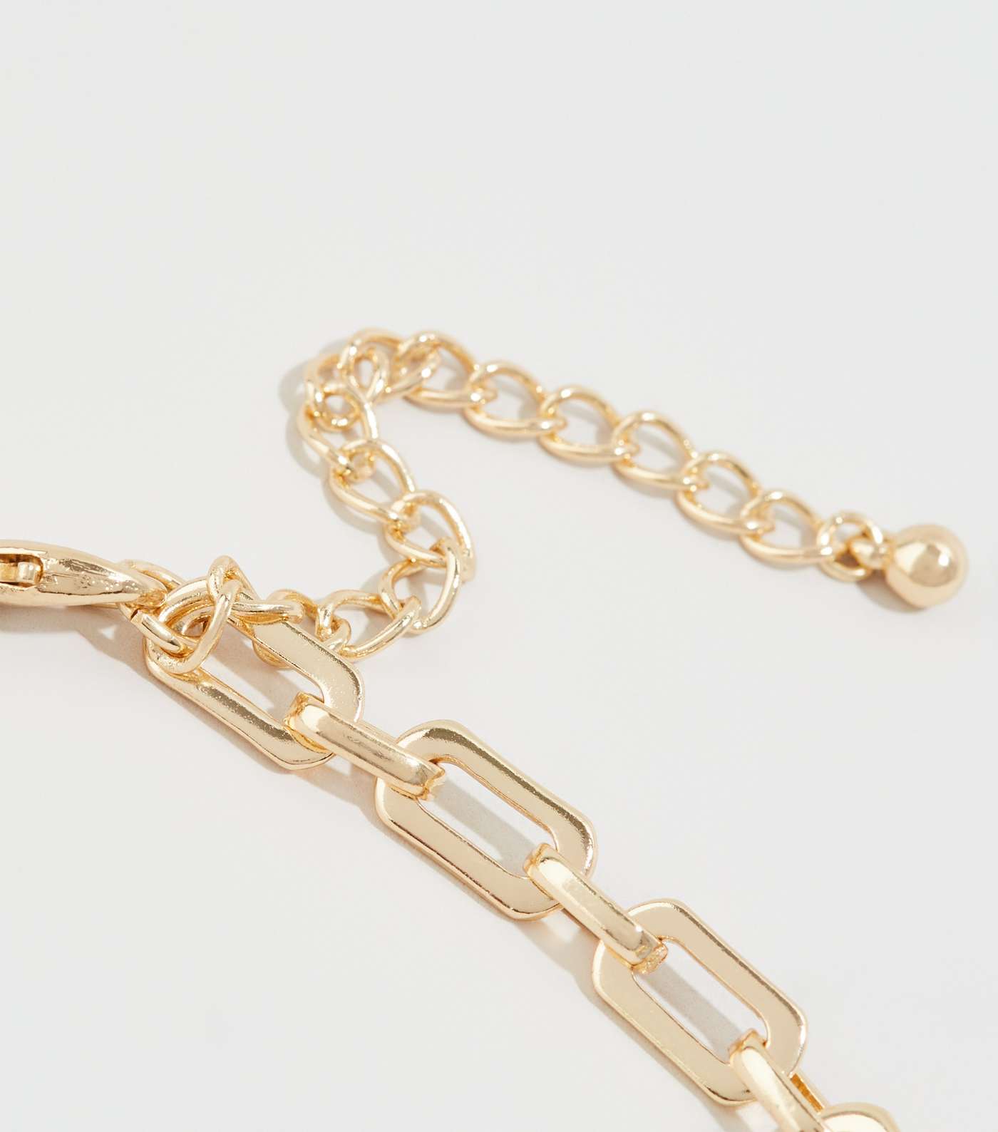 Gold Chain Necklace Image 3