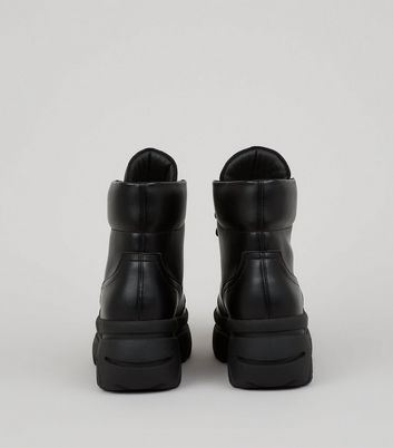 Black Chunky Flatform Lace-Up Boots 