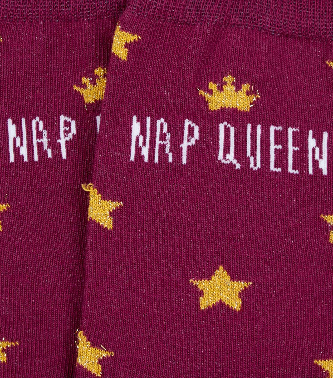 Burgundy Star Nap Queen Slogan Socks Image 3