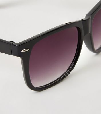 Image of Black Retro Style Sunglasses New Look