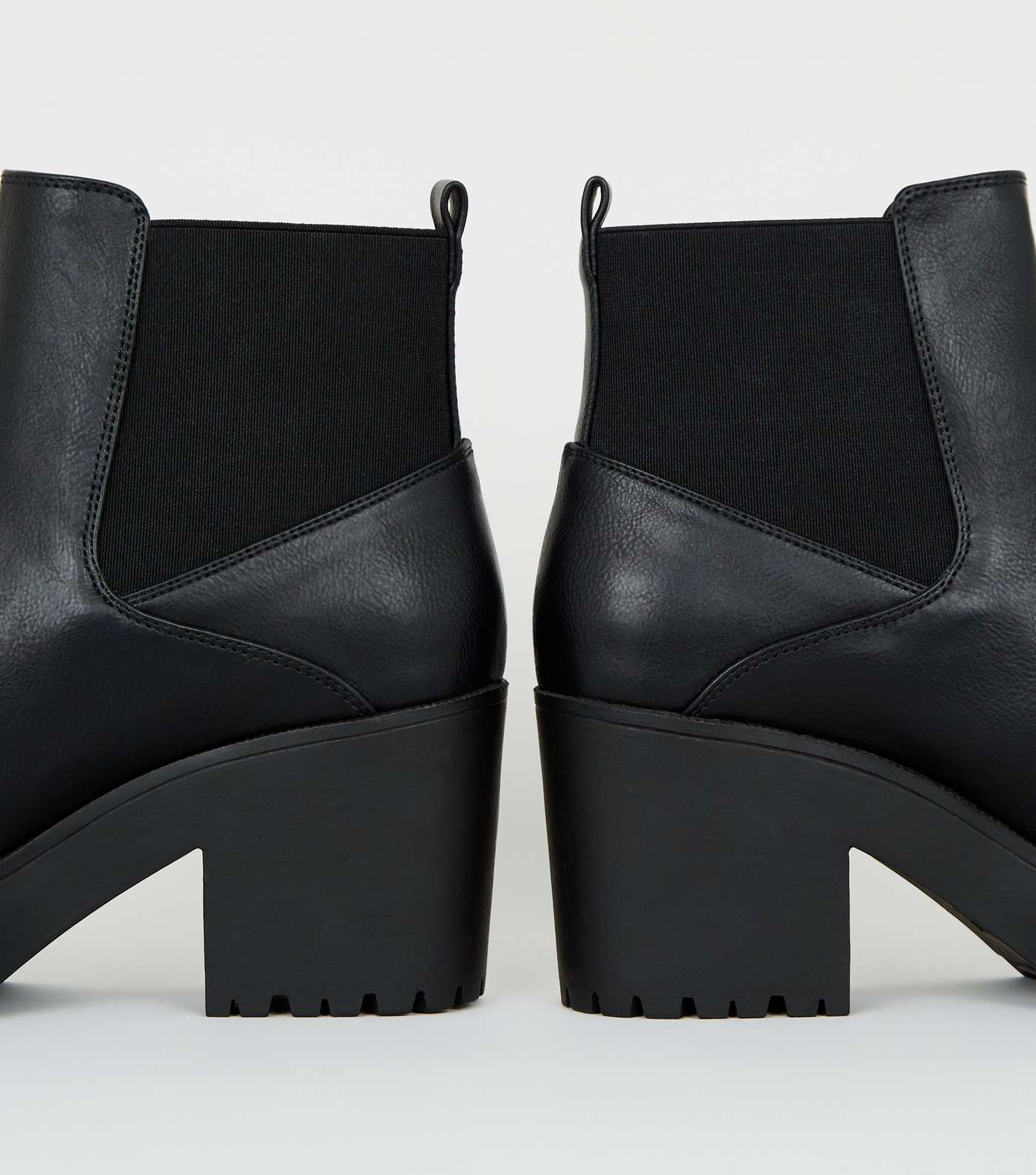 Black Chunky Block Heel Chelsea Boots Image 4