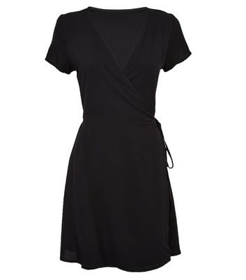 Basic Short-Sleeve Wrap Dress
