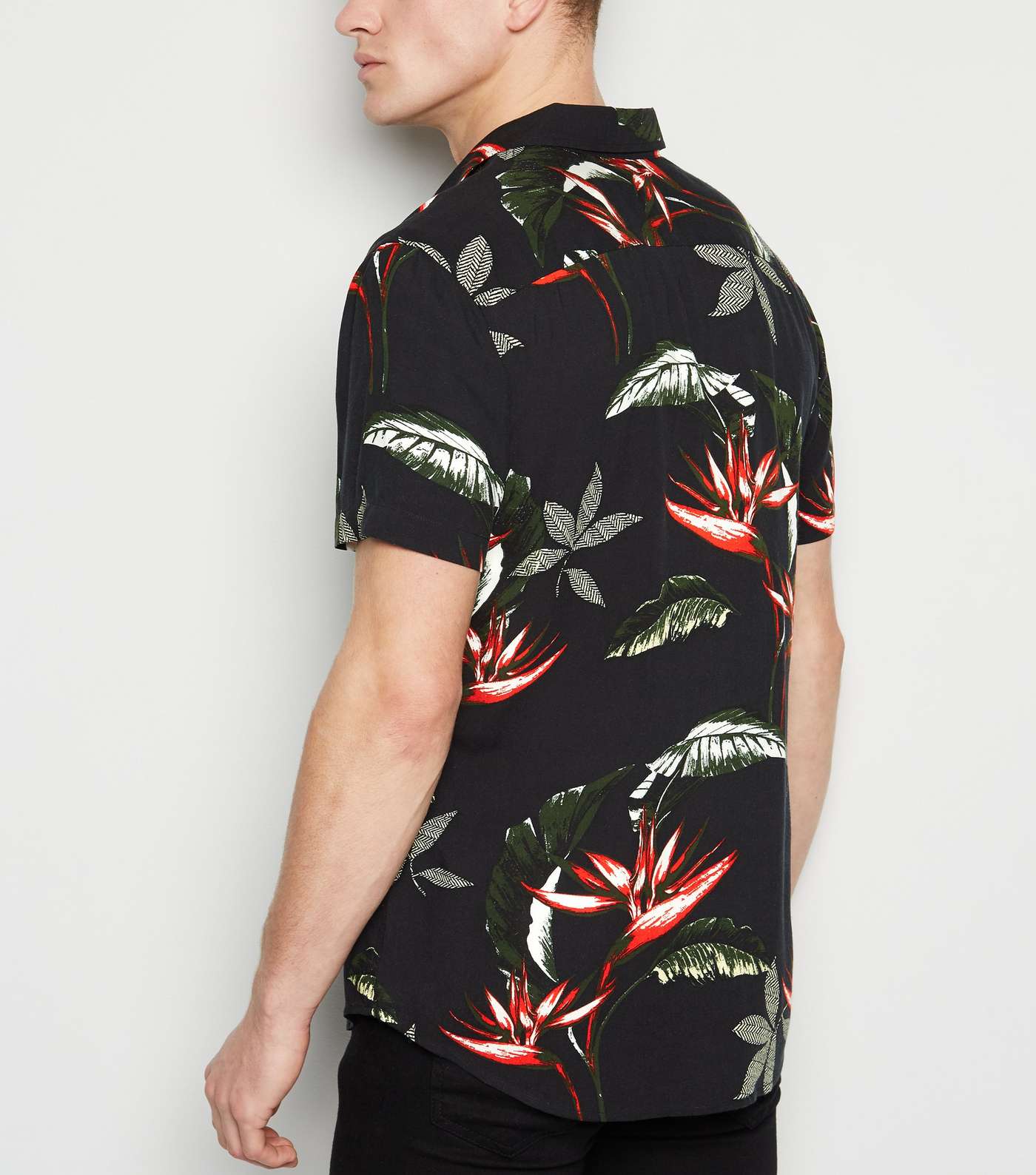 Black Tropical Floral Short Sleeve Shirt Image 3
