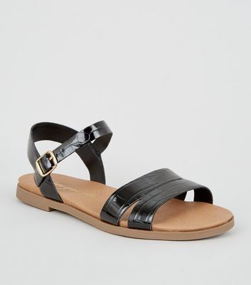 wide comfy sandals