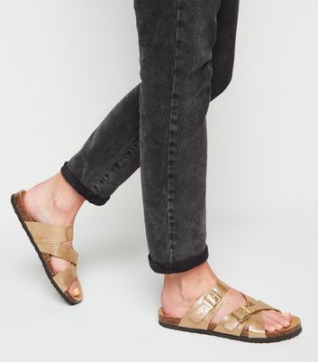 wide footbed sandals