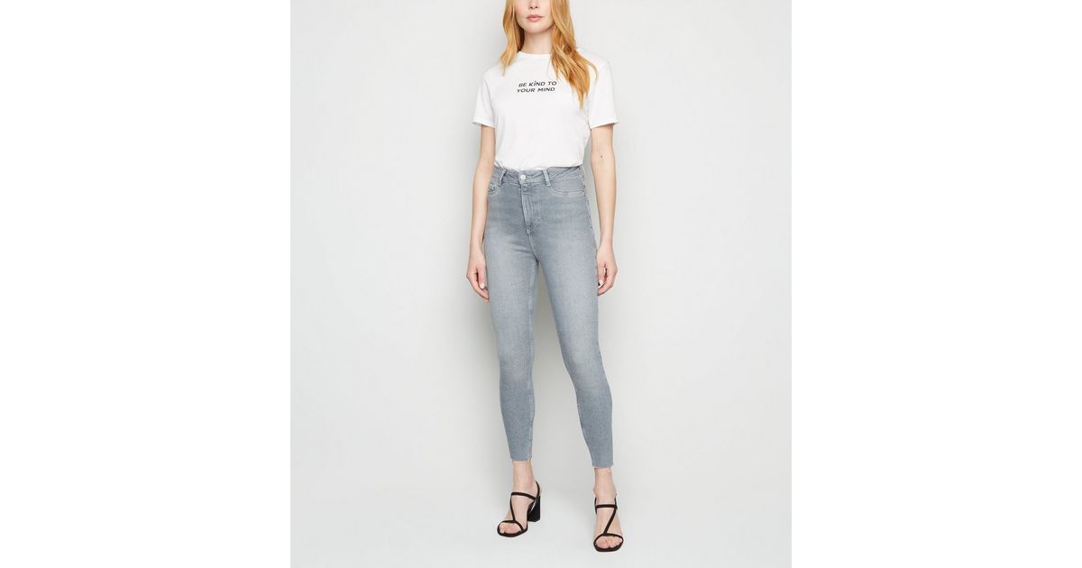 Hallie Hellgraue Superenge Skinny Jeans Mit High Waist New Look