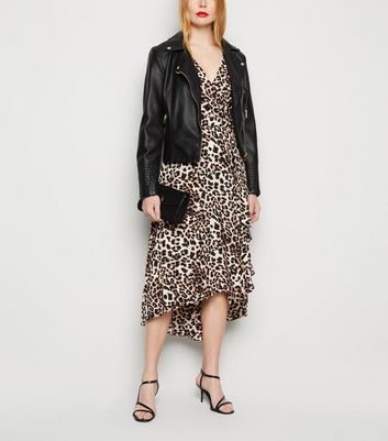 Leopard print dip hem dress best sale