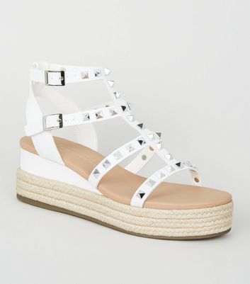 Spartiates blanches clout es plateformes fa on espadrilles New