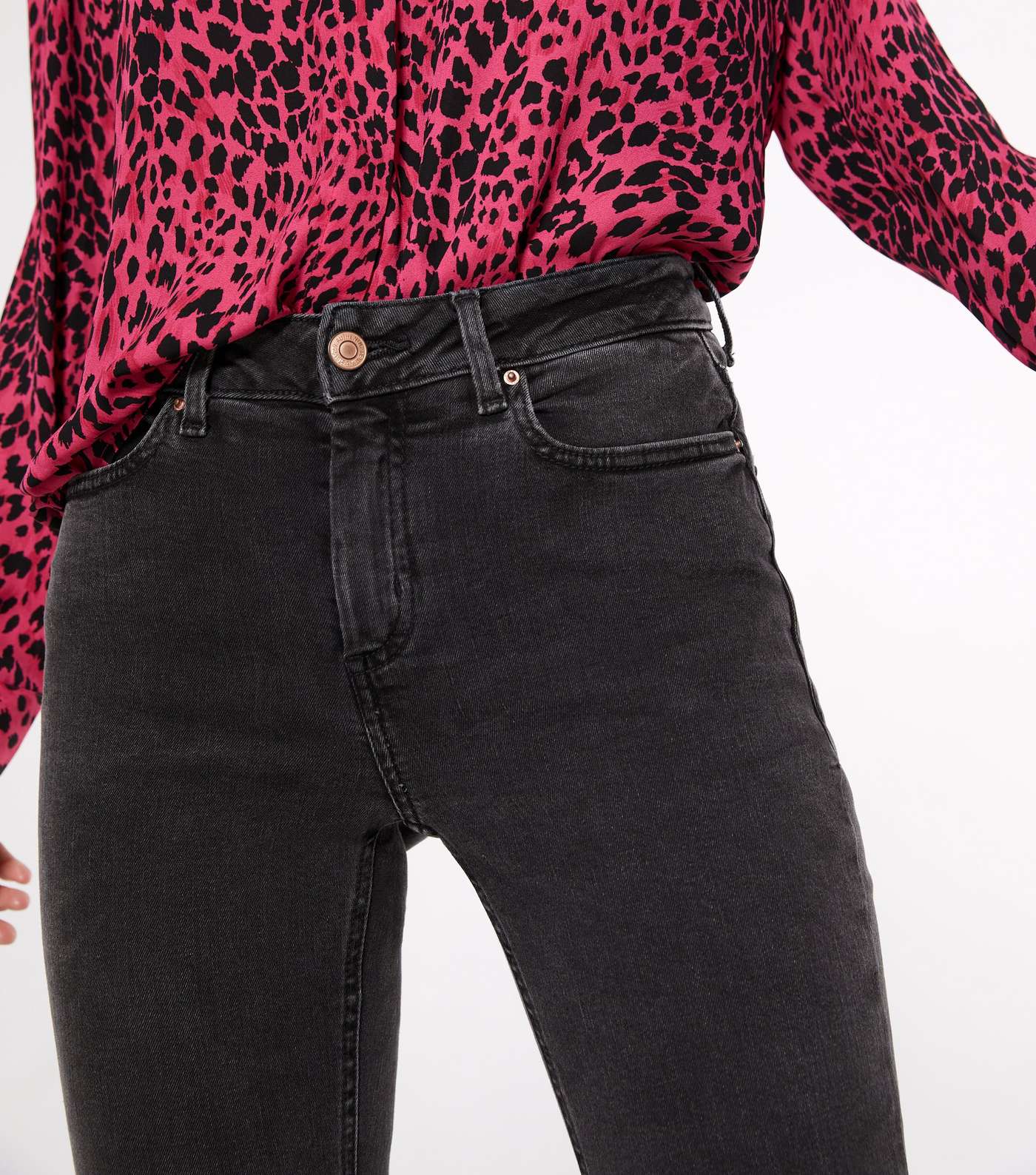 Petite Black Washed Mid Rise India Super Skinny Jeans Image 3