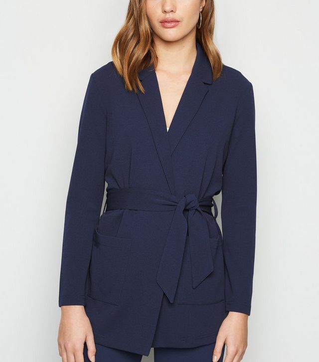 JDY – Marineblauer Blazer mit Gürtel