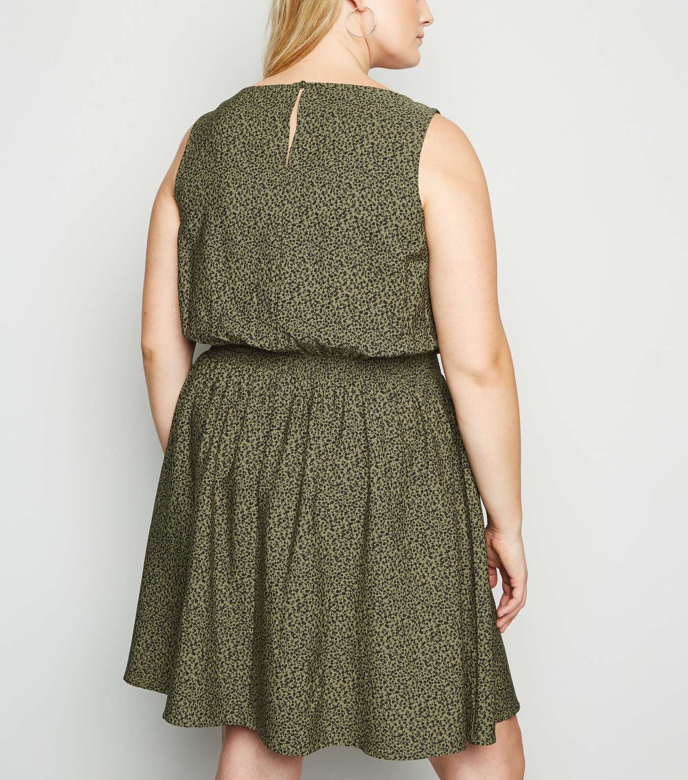 Curves Green Floral Sleeveless Dress Image 3