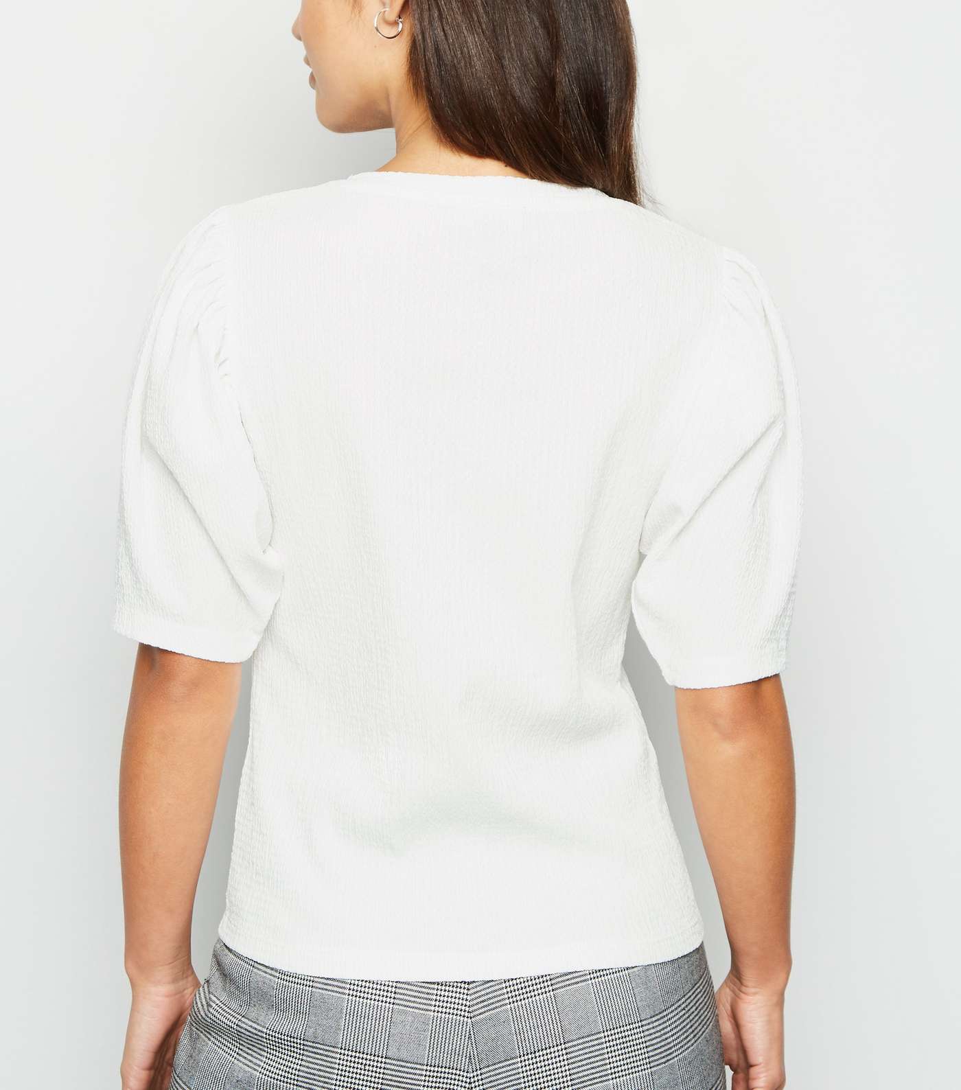 Petite Off White Crinkle Puff Sleeve T-Shirt Image 3