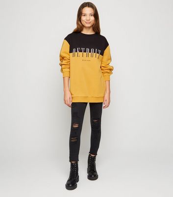 Yellow hoodie new on sale look