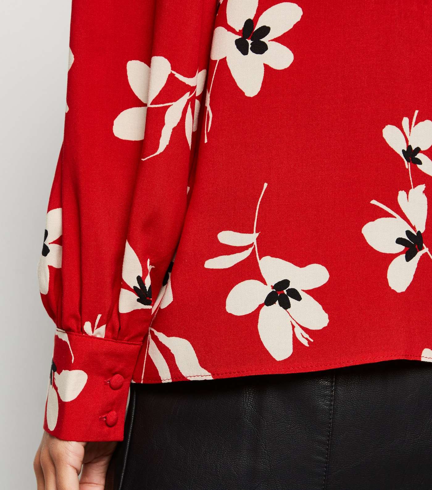Petite Red Floral Puff Sleeve Blouse Image 5