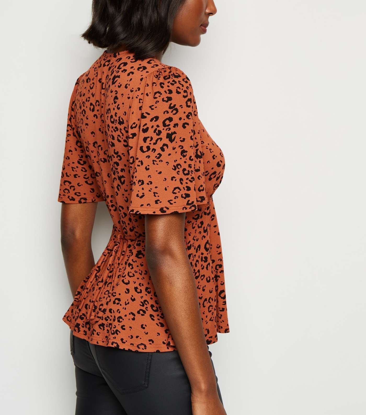 Rust Leopard Print Tie Back T-Shirt Image 3