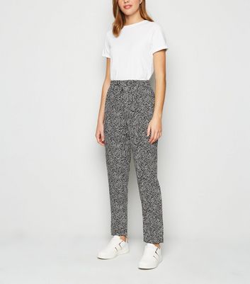 black joggers new look