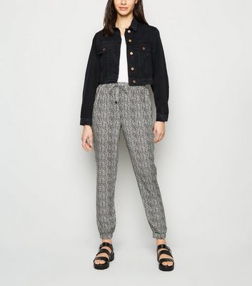 new look patterned trousers