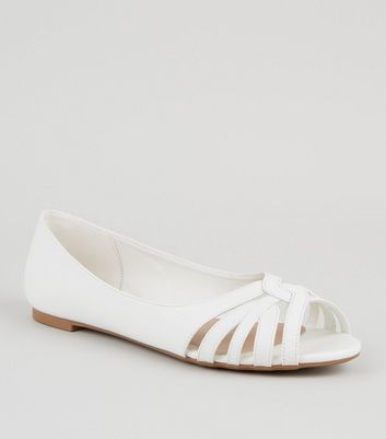 White open toe flat on sale sandals