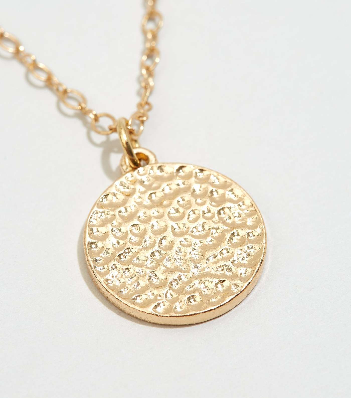 Gold Hammered Coin Layered Pendant Necklace Image 3