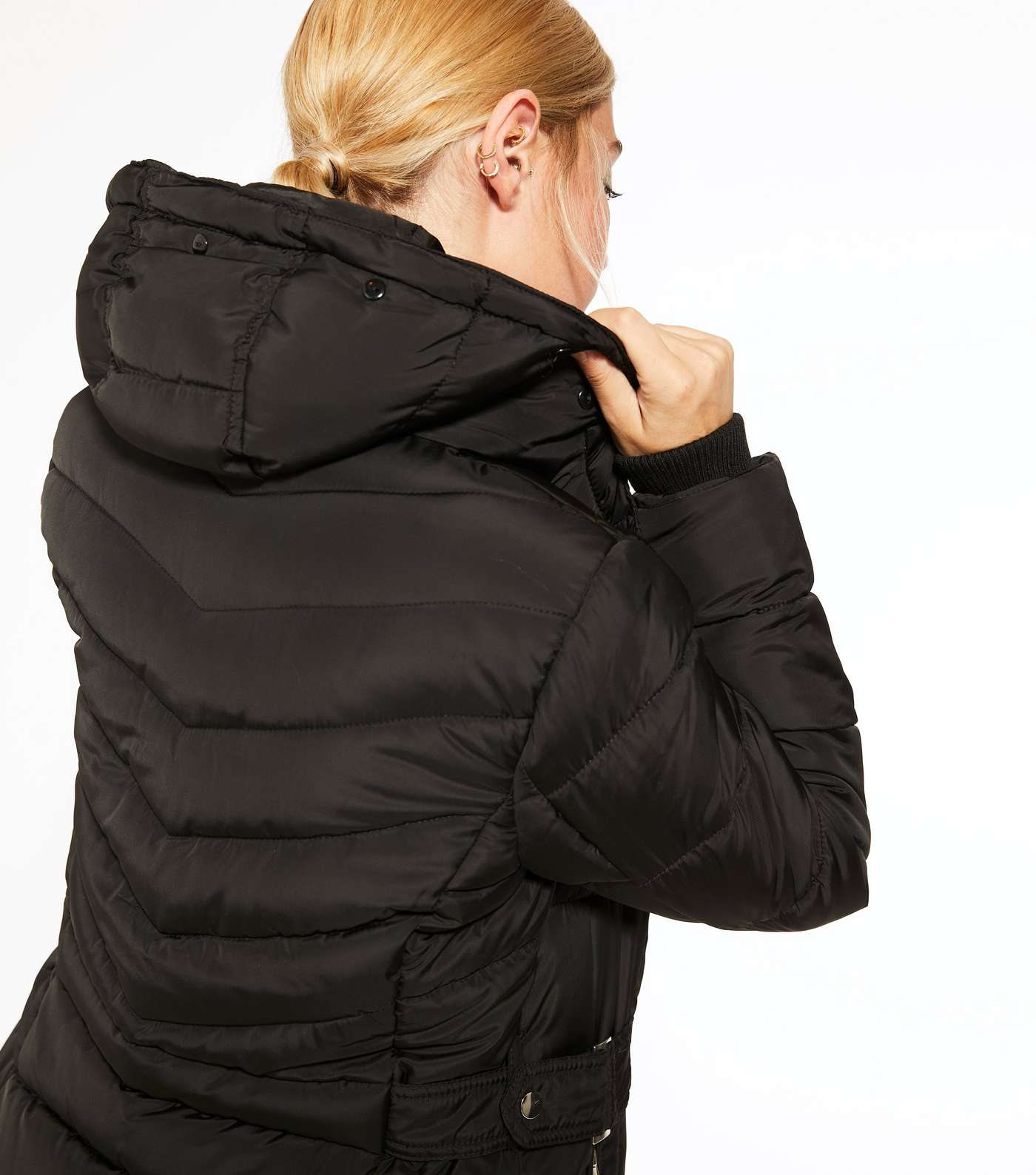 Petite Black Faux Fur Hood Tab Waist Puffer Jacket Image 5