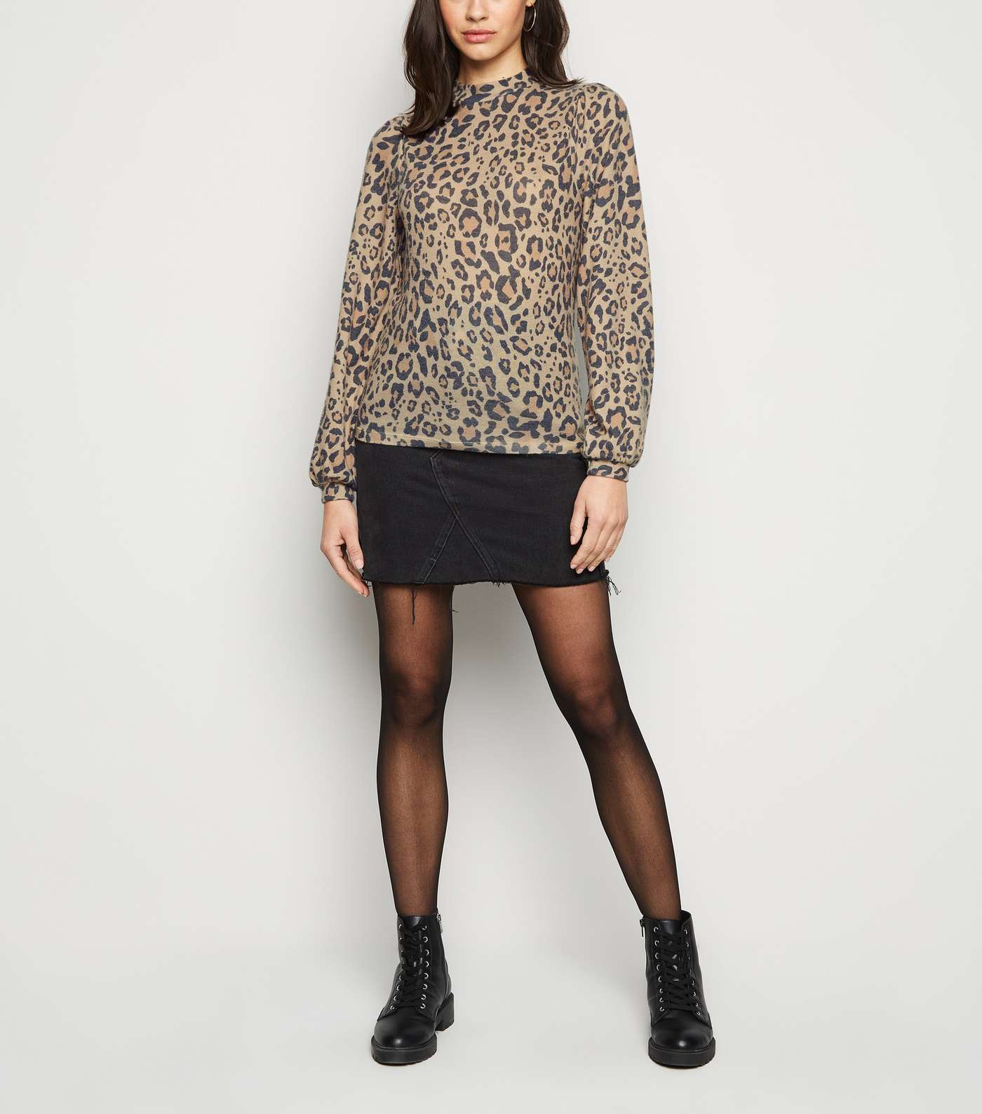 Brown Leopard Print Fine Knit Puff Sleeve Top Image 2